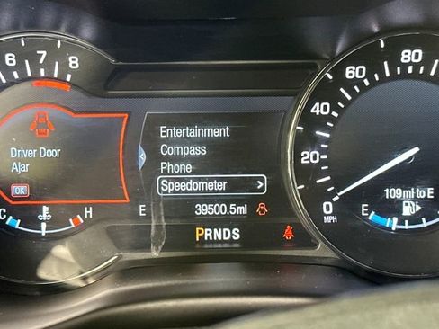 Used 2019 Lincoln MKC Select w/ MKC Climate Package image 18