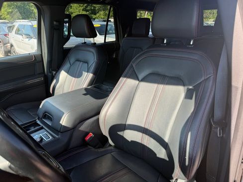 Used 2023 Ford Expedition Limited AWD/4WD image 25