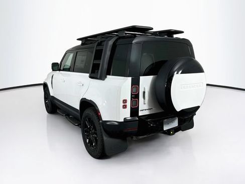New 2026 Land Rover Defender 110 S AWD/4WD image 7