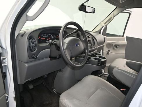 Used 2008 Ford E-150 and Econoline 150 RWD image 5
