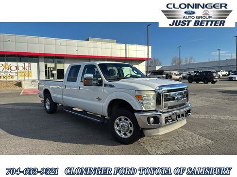 Used 2012 Ford F250 Lariat w/ Chrome Pkg image 1