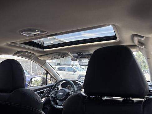 Used 2021 Subaru Crosstrek 2.5i Limited w/ Moonroof Package 2 AWD/4WD image 6