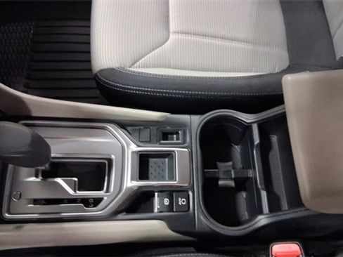 Used 2023 Subaru Forester image 28