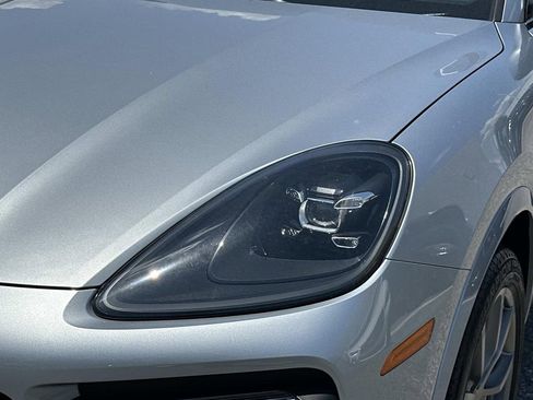 Used 2020 Porsche Cayenne S AWD/4WD image 8