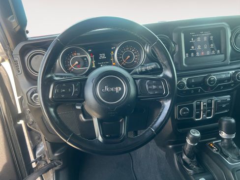 Used 2020 Jeep Wrangler Unlimited Sport image 3