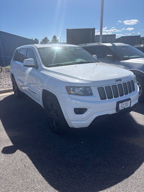 Used 2015 Jeep Grand Cherokee Altitude AWD/4WD image 2