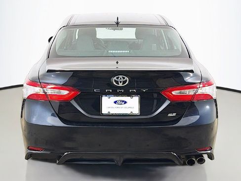 Used 2020 Toyota Camry SE image 9