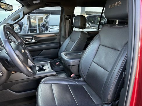 Used 2022 Chevrolet Tahoe High Country image 13