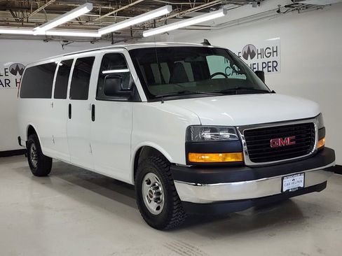 Used 2018 GMC Savana 3500 LT w/ LT Preferred Equipment Group image 3