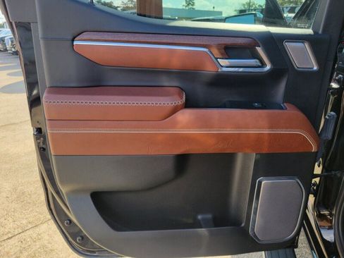 Used 2023 GMC Sierra 1500 Denali Ultimate AWD/4WD image 31