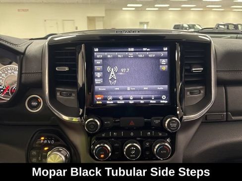 Used 2021 RAM 1500 Laramie AWD/4WD image 19