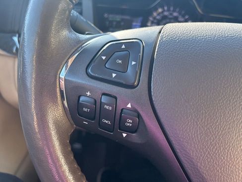 Used 2015 Lincoln MKS AWD w/ Equipment Group 101A image 19