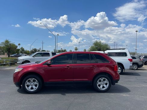 Used 2013 Ford Edge SEL FWD image 2