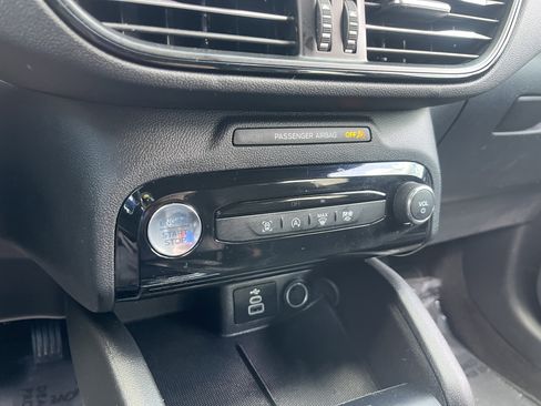 Used 2025 Ford Escape ST-Line w/ Tech Pack #1 image 27
