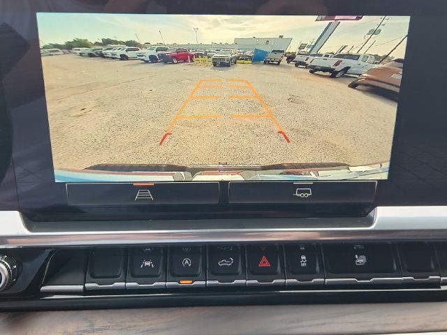 Used 2025 GMC Sierra 1500 SLT RWD image 17
