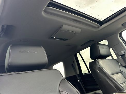 Used 2018 GMC Yukon Denali w/ Open Road Package image 18