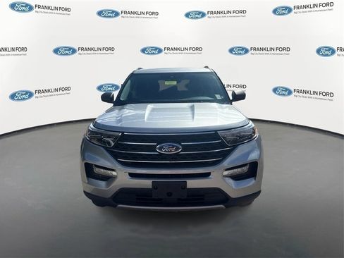 Certified 2023 Ford Explorer XLT w/ Equipment Group 202A image 3