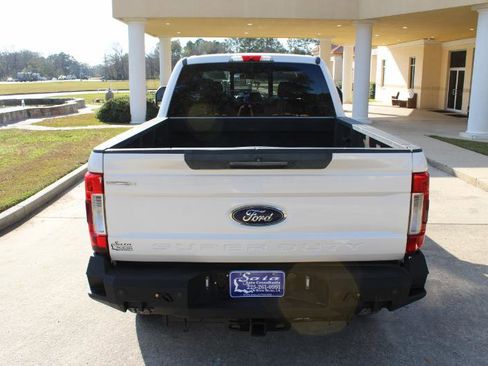 Used 2017 Ford F250 Lariat w/ Lariat Ultimate Package image 14