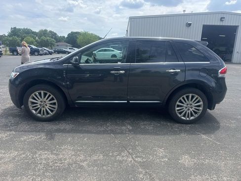 Used 2015 Lincoln MKX AWD w/ Equipment Group 102A image 3