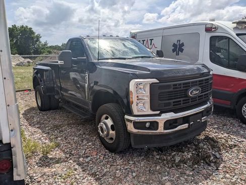 Used 2024 Ford F350 XL w/ FX4 Off-Road Package image 3