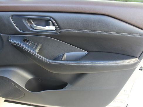 Used 2022 Nissan Rogue SL image 22