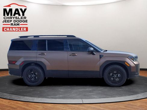 Used 2025 Hyundai Santa Fe XRT image 2