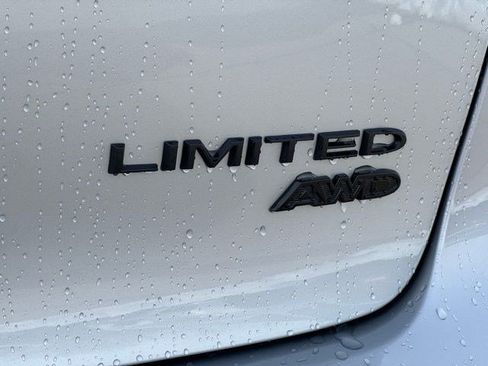 New 2026 Chrysler Pacifica Limited w/ S Appearance Package AWD/4WD image 52