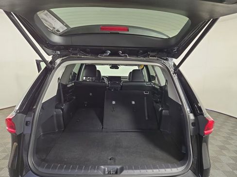 Used 2025 Toyota Grand Highlander AWD image 31