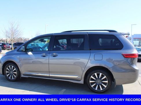 Used 2018 Toyota Sienna LE image 4