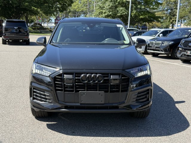 Used 2023 Audi Q7 2.0T Premium Plus w/ Premium Plus Package AWD/4WD image 2