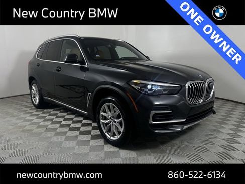 Used 2022 BMW X5 xDrive40i w/ Premium Package image 1