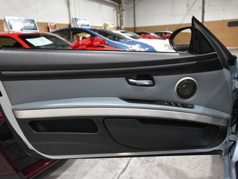 Used 2009 BMW M3 Convertible RWD image 17