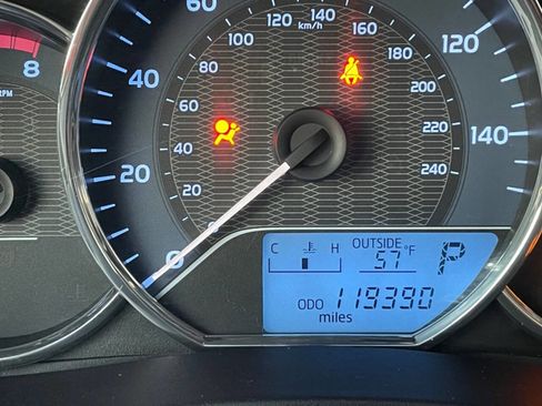 Used 2016 Toyota Corolla L image 18