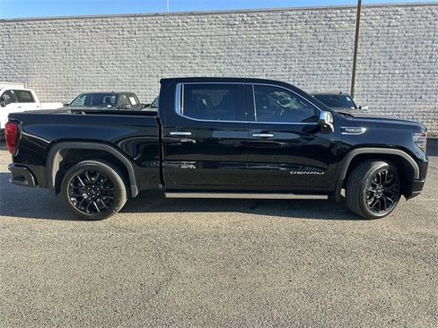 Used 2024 GMC Sierra 1500 Denali w/ Denali Reserve Package image 3