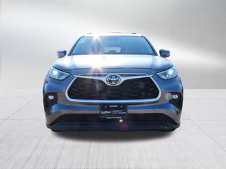 Used 2023 Toyota Highlander XLE video 2