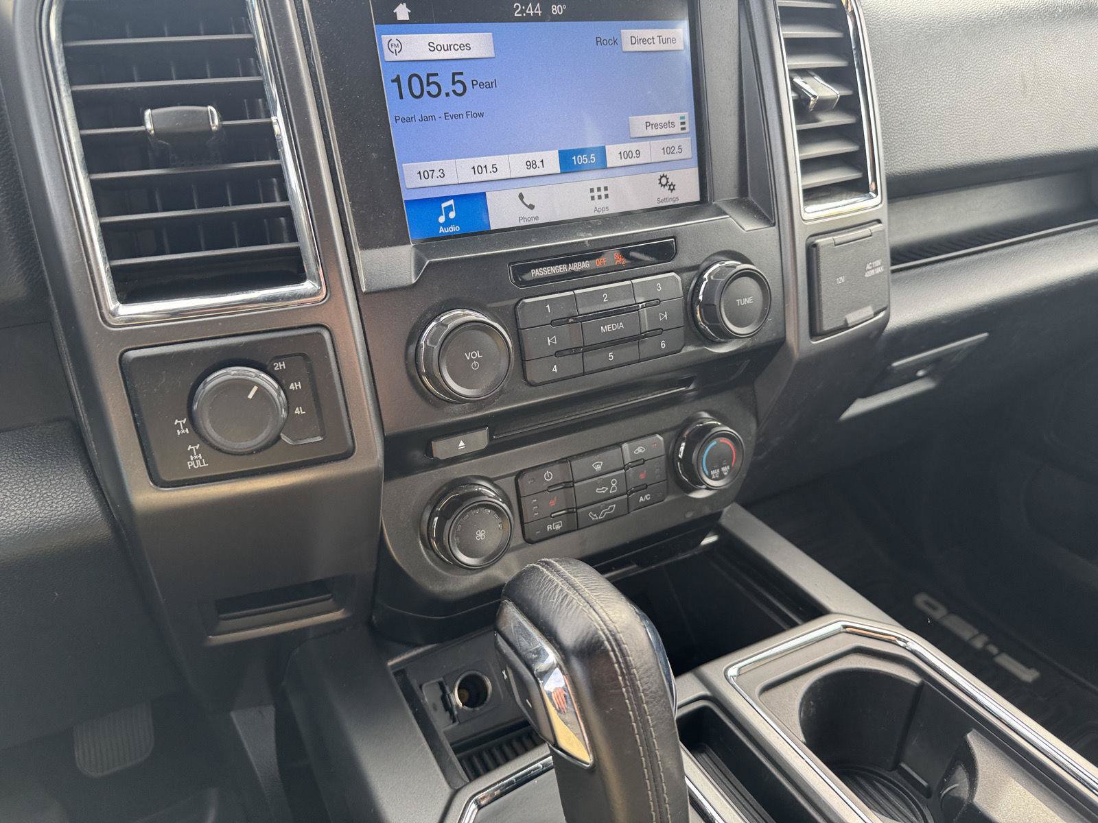 Used 2016 Ford F150 XLT w/ Equipment Group 302A Luxury AWD/4WD image 23