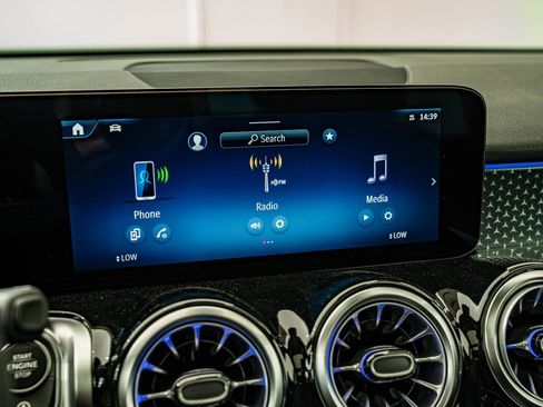 New 2026 Mercedes-Benz GLB 250 4MATIC image 23