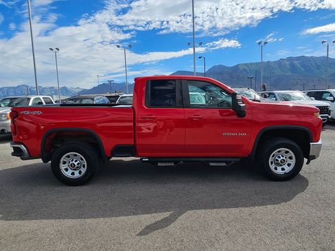 Used 2020 Chevrolet Silverado 2500 LT w/ Fleet Comfort Package AWD/4WD image 2