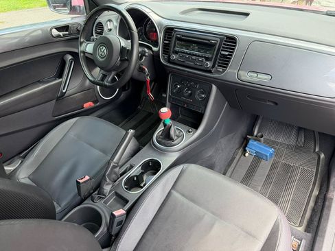 Used 2013 Volkswagen Beetle 2.5 FWD image 33