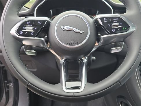 New 2026 Jaguar F-PACE R-Dynamic S AWD/4WD image 40