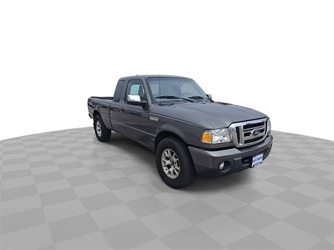 Used 2010 Ford Ranger XLT image 2