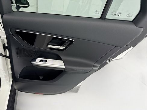 Certified 2026 Mercedes-Benz GLC 300 4MATIC image 25