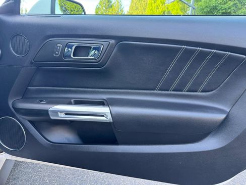 Used 2017 Ford Mustang GT Premium w/ Equipment Group 401A RWD image 47