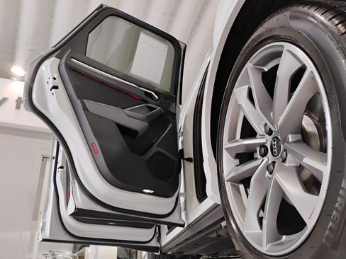 Used 2023 Audi Q3 2.0T Premium Plus w/ Premium Plus Package image 97