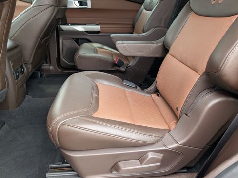 Used 2022 Ford Explorer King Ranch w/ Technology Package AWD/4WD image 8