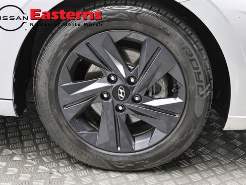 Used 2021 Hyundai Elantra SEL w/ Convenience Package FWD image 30