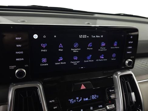 Used 2022 Kia Sorento SX Prestige image 21