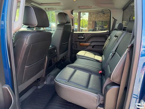 Used 2018 Chevrolet Silverado 1500 High Country AWD/4WD image 11