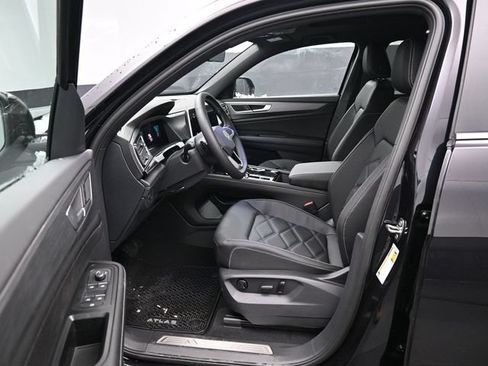 New 2026 Volkswagen Atlas Cross Sport SE AWD/4WD image 9