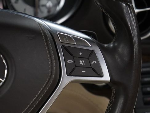 Used 2013 Mercedes-Benz SL 550 image 28